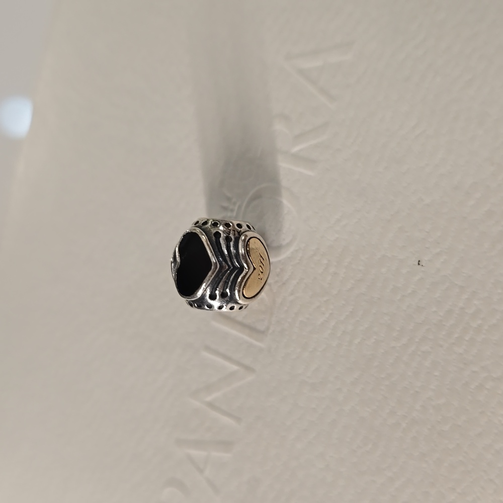 Authentic Pandora Charm valentine
